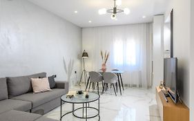 Aikanto residence